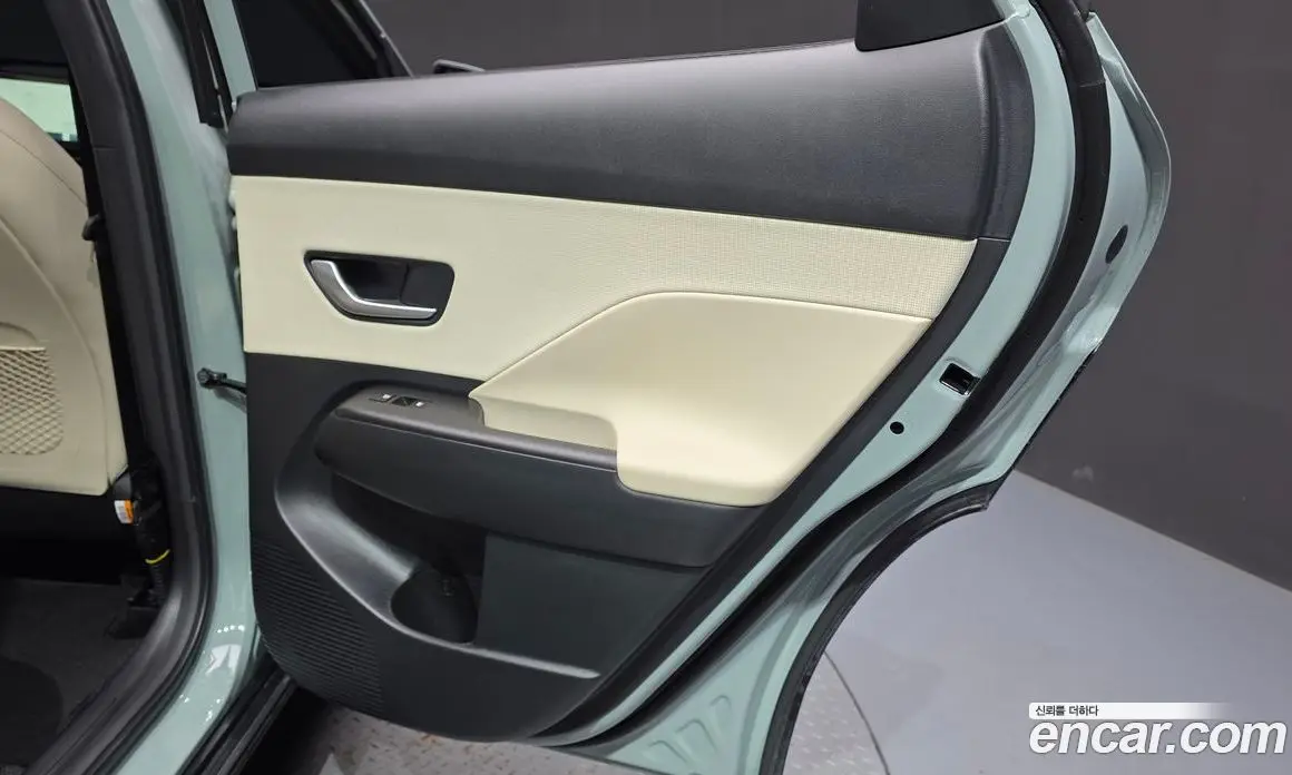 Hyundai Kona 2025 1.6 автомат (гидро), фото 15