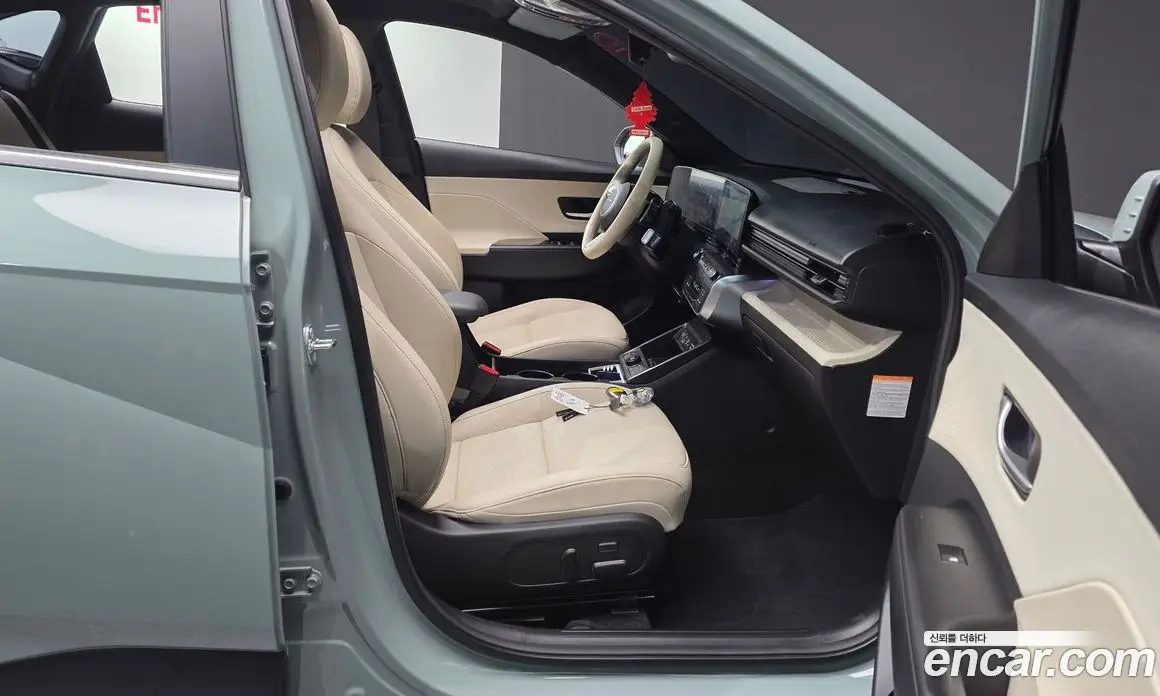 Hyundai Kona 2025 1.6 автомат (гидро), фото 16