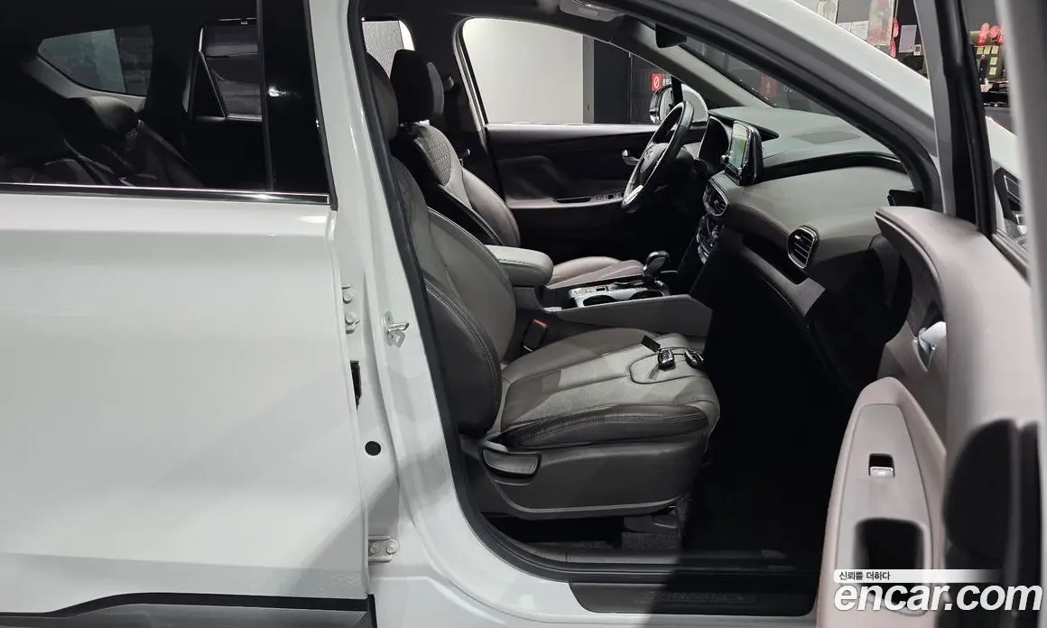 Hyundai Santa Fe 2018 2.0 автомат (гидро), фото 15 Hyundai Santa Fe 2018 2.0 автомат (гидро), фото 15