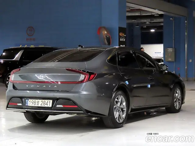 Hyundai Sonata 2022 2.0 автомат (гидро), миниатюра 2