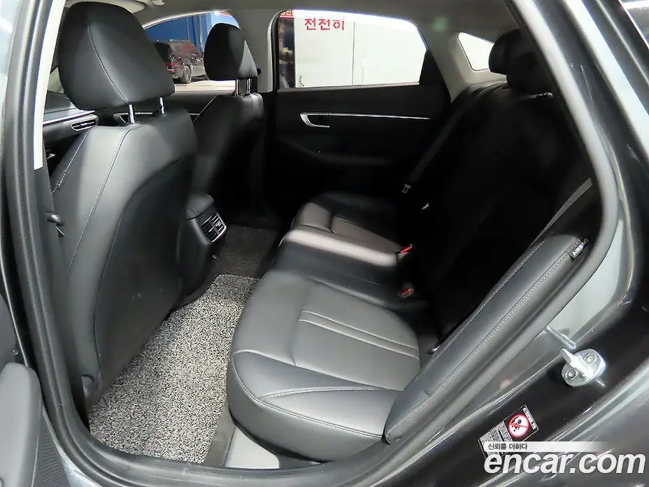 Hyundai Sonata 2022 2.0 автомат (гидро), фото 20