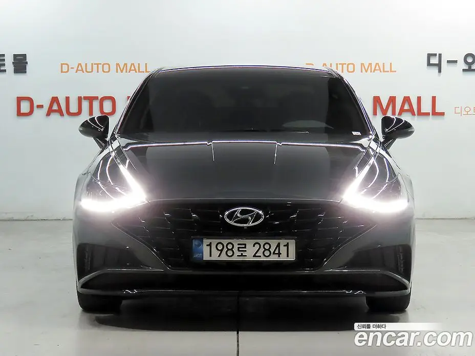 Hyundai Sonata 2022 2.0 автомат (гидро), фото 3