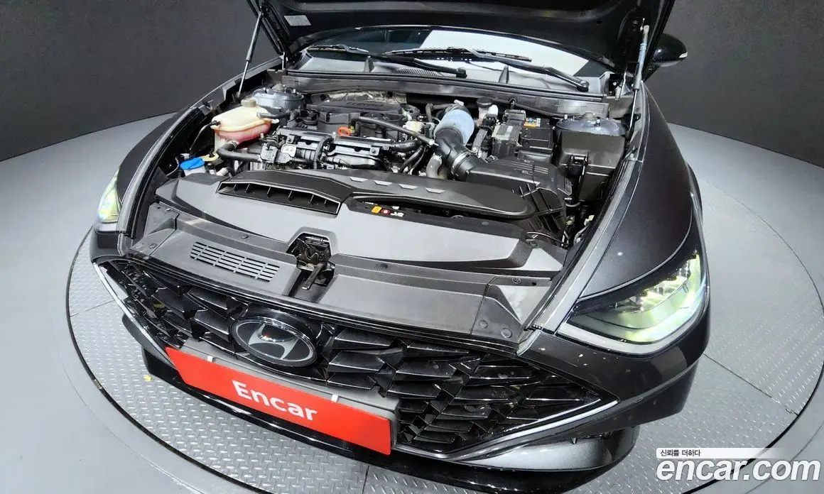 Hyundai Sonata 2023 1.6 автомат (гидро), фото 6