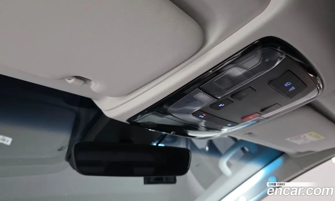 Hyundai Staria 2022 3.5 автомат (гидро), фото 17