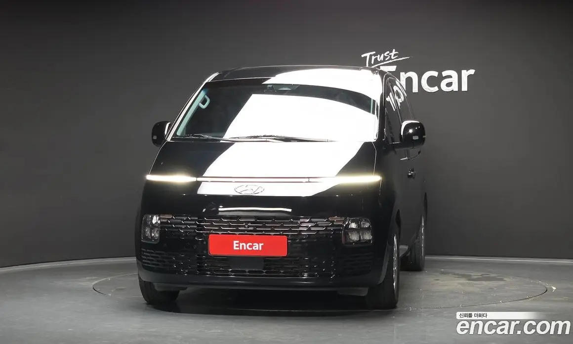 Hyundai Staria 2022 3.5 автомат (гидро), фото 3