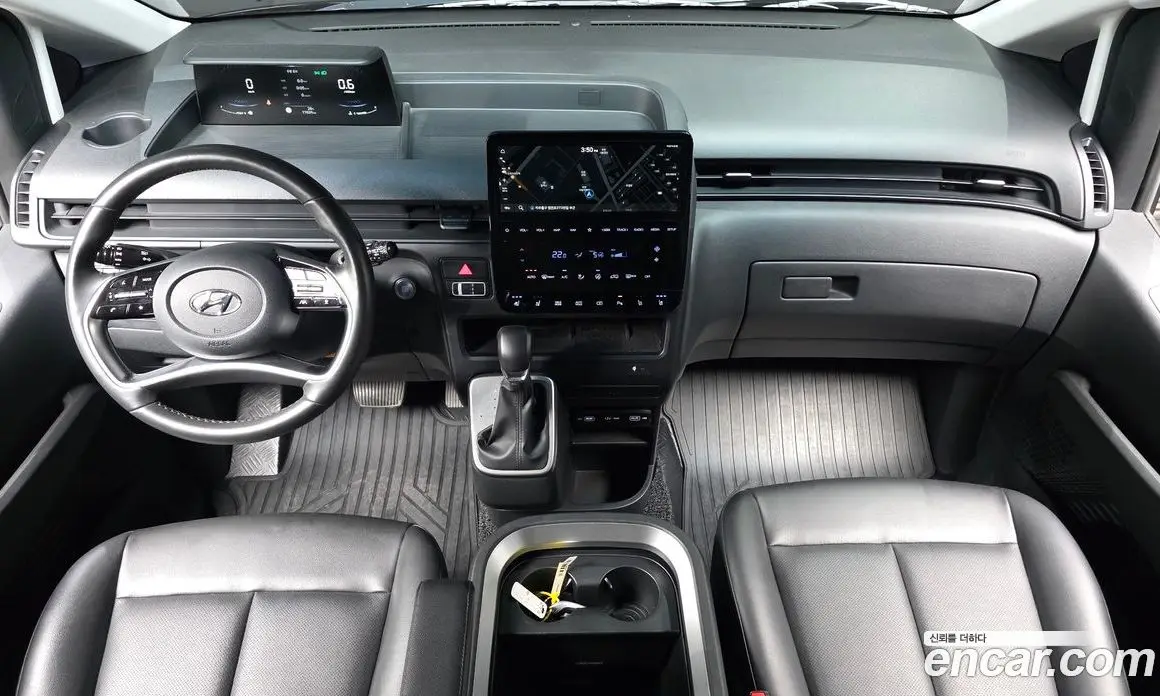 Hyundai Staria 2022 3.5 автомат (гидро), фото 7