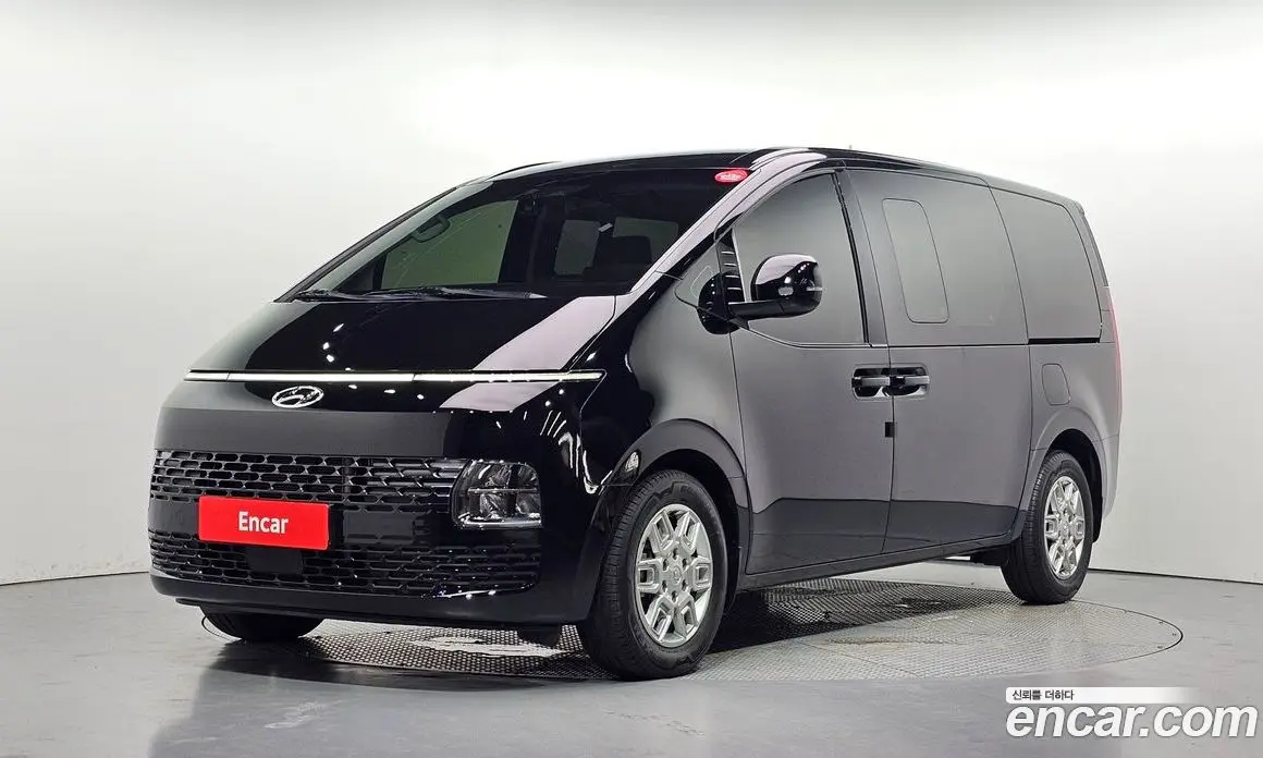 Hyundai Staria 2023 2.2 автомат (гидро), фото 1 Hyundai Staria 2023 2.2 автомат (гидро), фото 1