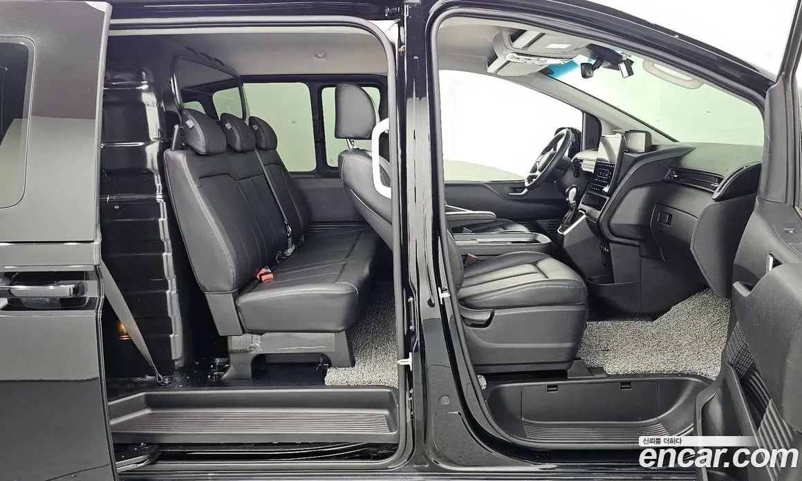 Hyundai Staria 2023 2.2 автомат (гидро), фото 16 Hyundai Staria 2023 2.2 автомат (гидро), фото 16
