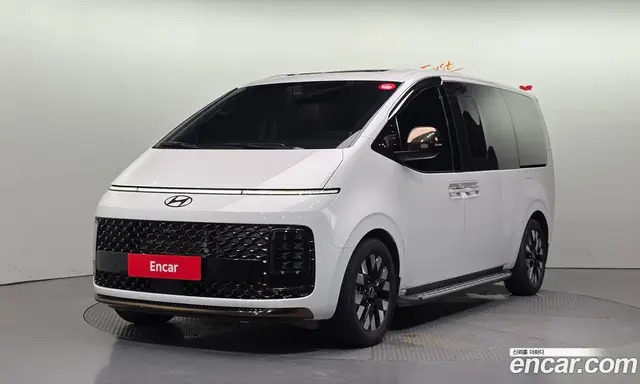Hyundai Staria, 2025, 24 832 км