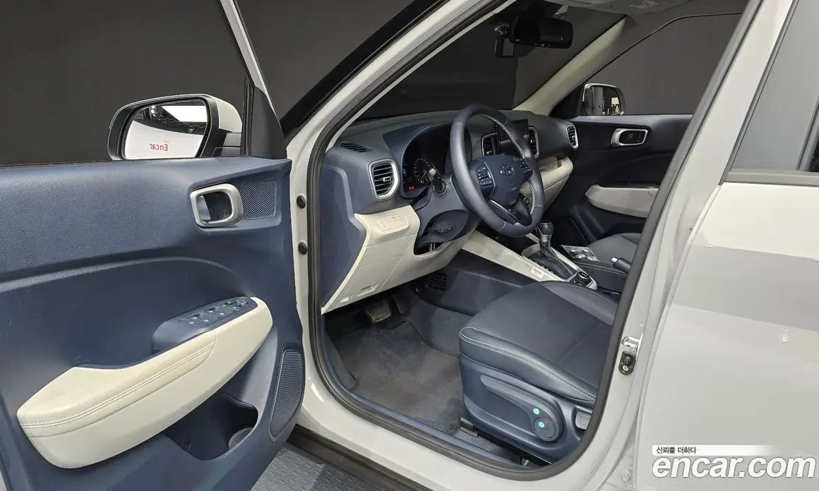 Hyundai Venue 2022 1.6 автомат (гидро), фото 13