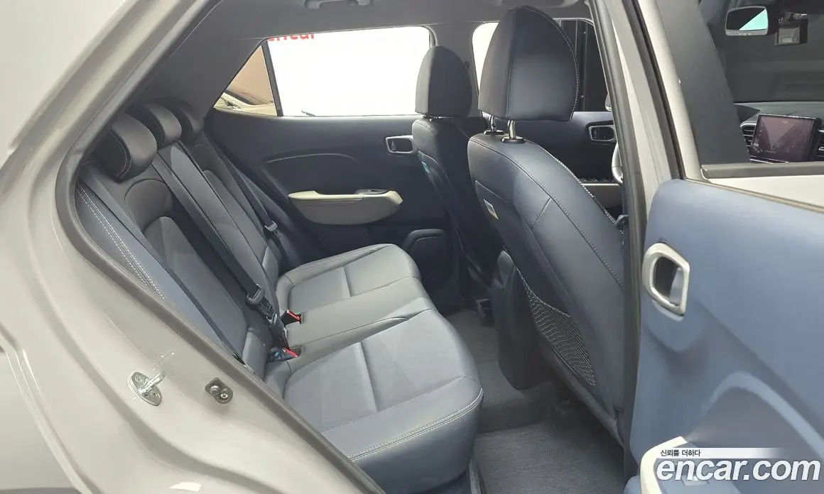 Hyundai Venue 2022 1.6 автомат (гидро), фото 17