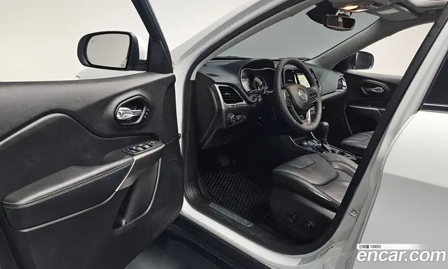 Jeep Cherokee 2021 2.4 автомат (гидро), миниатюра 12
