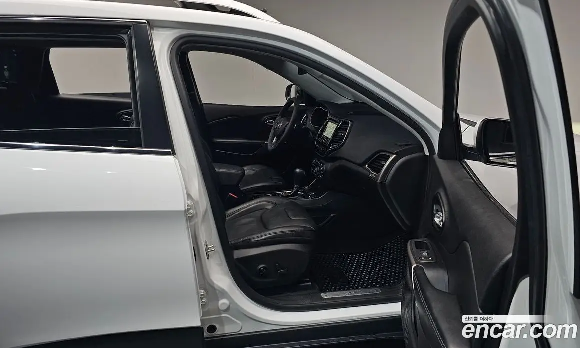 Jeep Cherokee 2021 2.4 автомат (гидро), фото 15