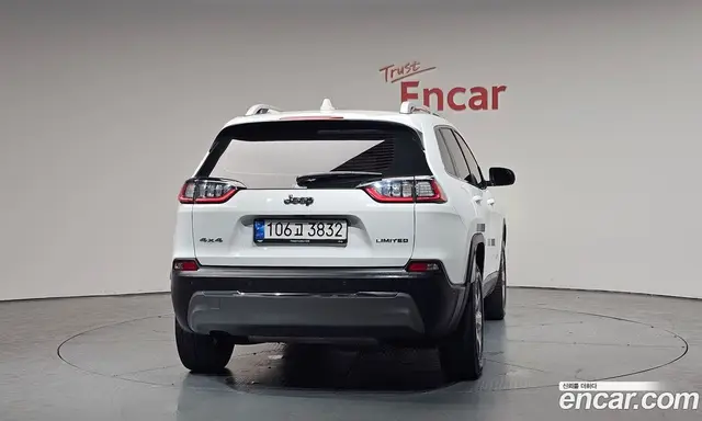 Jeep Cherokee 2021 2.4 автомат (гидро), миниатюра 3