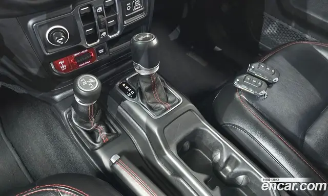 Jeep Wrangler 2020 2.0 автомат (гидро), миниатюра 12