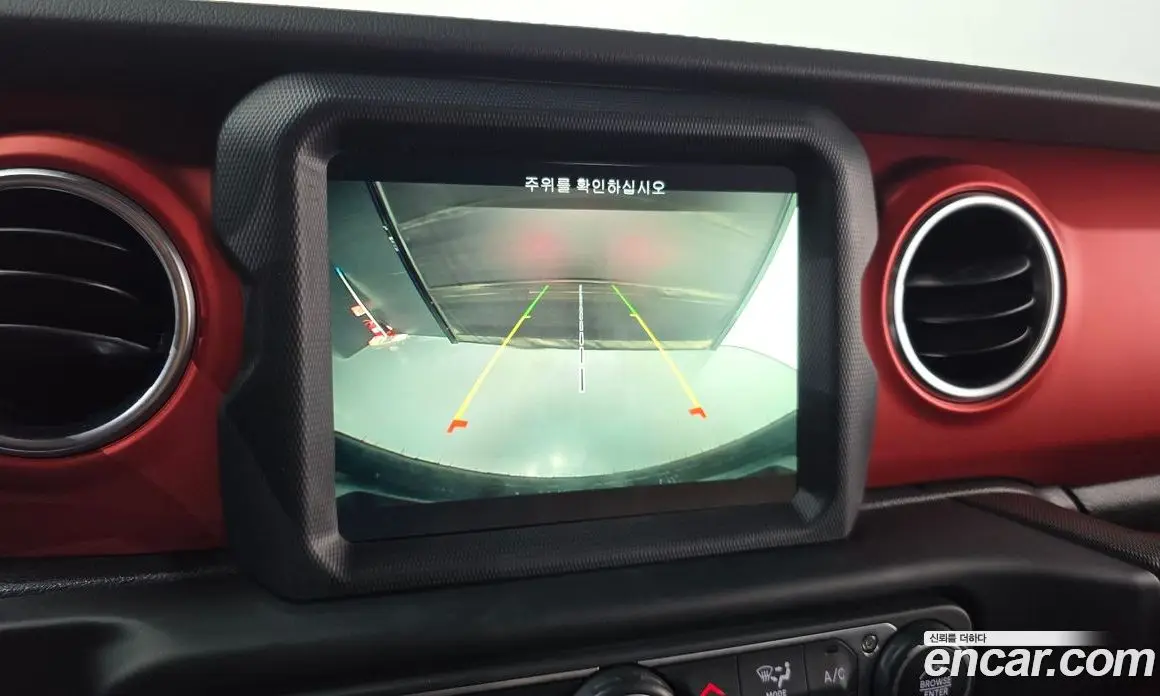 Jeep Wrangler 2020 2.0 автомат (гидро), фото 20 Jeep Wrangler 2020 2.0 автомат (гидро), фото 20
