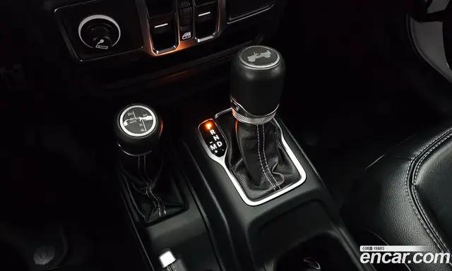 Jeep Wrangler 2021 2.0 автомат (гидро), миниатюра 12
