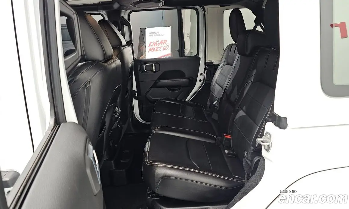 Jeep Wrangler 2021 2.0 автомат (гидро), фото 18