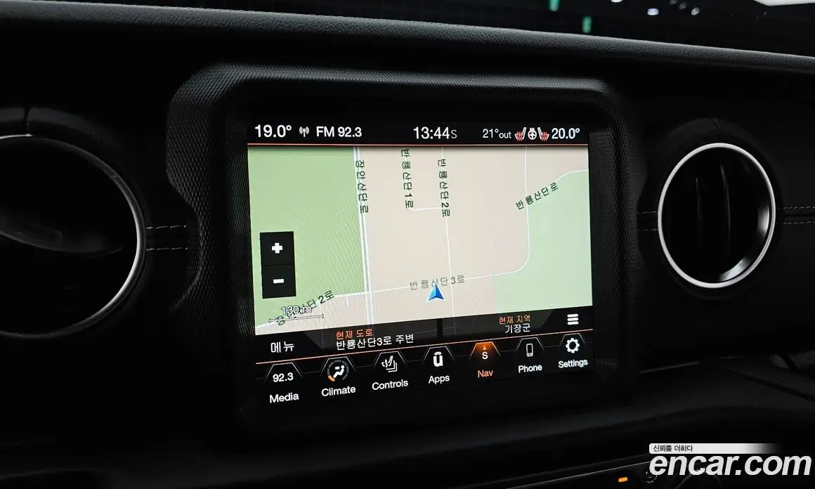 Jeep Wrangler 2021 2.0 автомат (гидро), фото 20