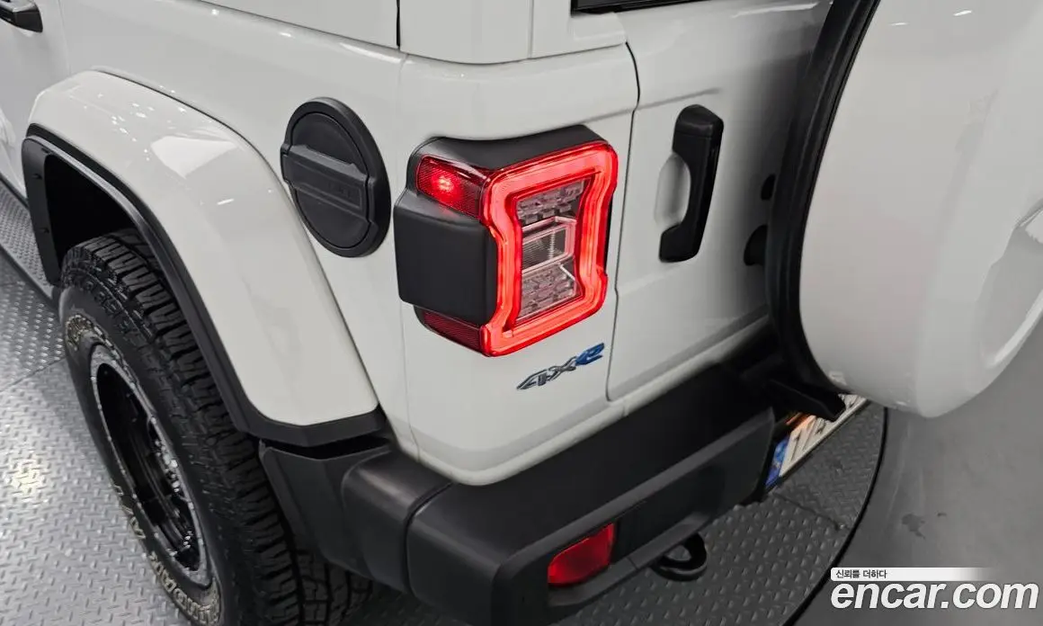 Jeep Wrangler 2021 2.0 автомат (гидро), фото 9