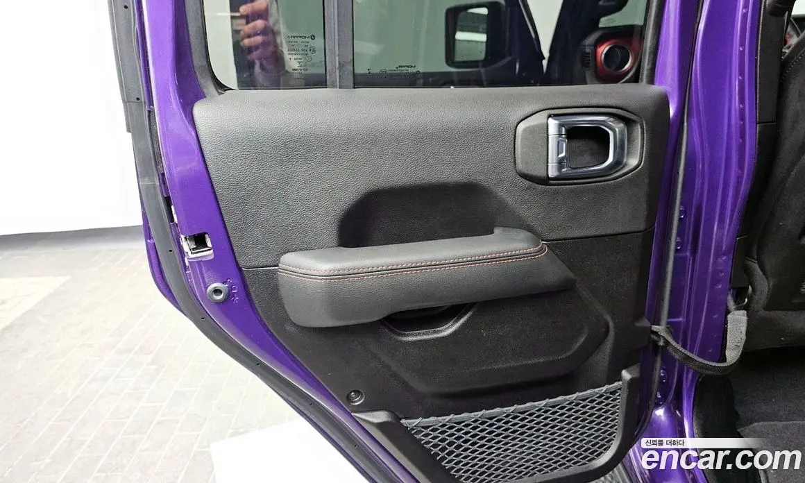 Jeep Wrangler 2023 2.0 автомат (гидро), фото 15 Jeep Wrangler 2023 2.0 автомат (гидро), фото 15