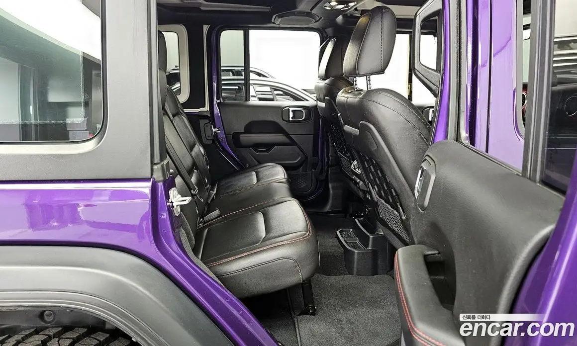 Jeep Wrangler 2023 2.0 автомат (гидро), фото 18 Jeep Wrangler 2023 2.0 автомат (гидро), фото 18