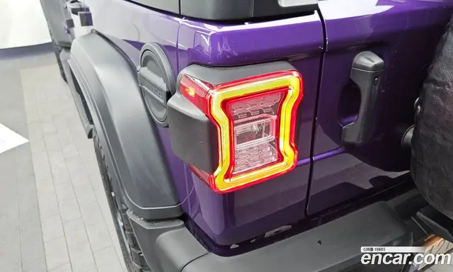 Jeep Wrangler 2023 2.0 автомат (гидро), миниатюра 9 Jeep Wrangler 2023 2.0 автомат (гидро), миниатюра 9