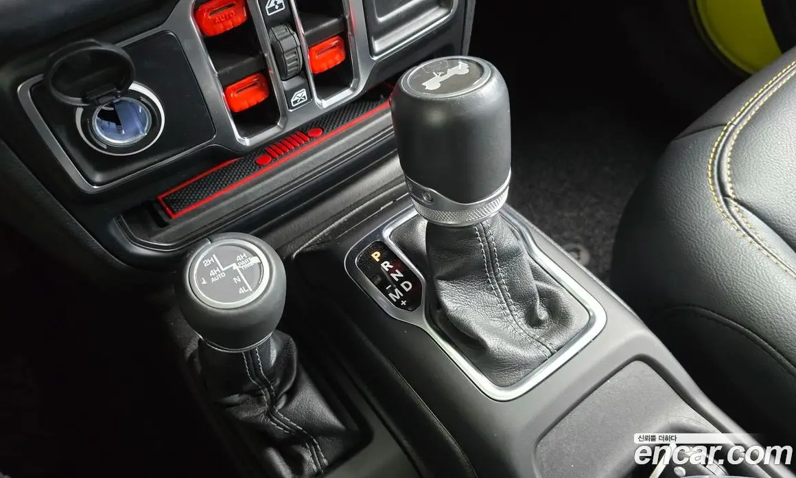 Jeep Wrangler 2024 2.0 автомат (гидро), фото 11