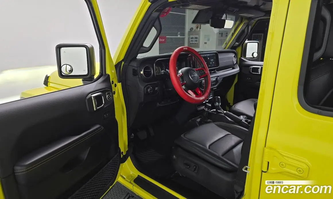 Jeep Wrangler 2024 2.0 автомат (гидро), фото 12