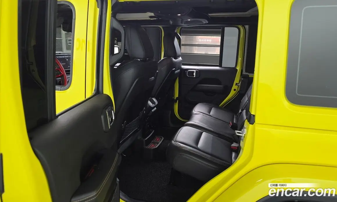 Jeep Wrangler 2024 2.0 автомат (гидро), фото 15