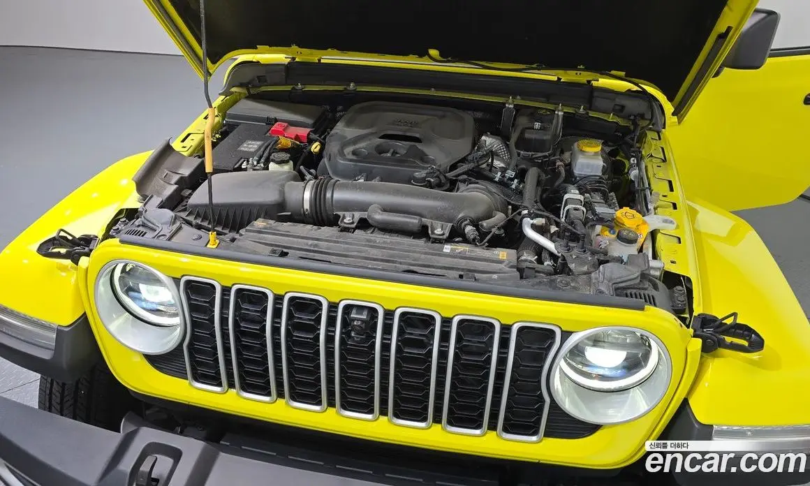 Jeep Wrangler 2024 2.0 автомат (гидро), фото 5