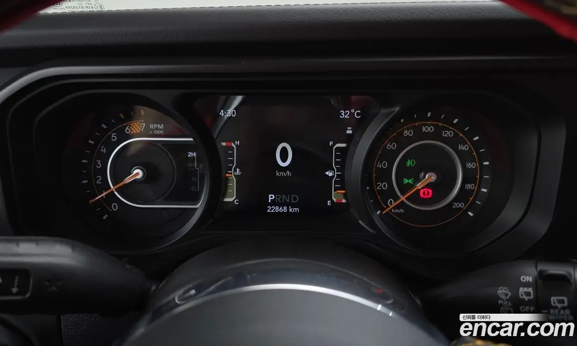 Jeep Wrangler 2024 2.0 автомат (гидро), фото 10