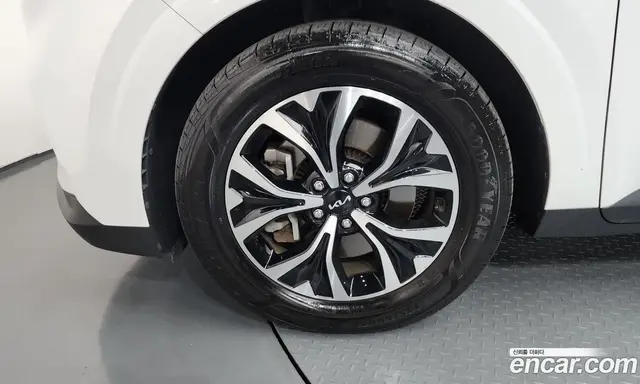 Kia Carnival 2022 2.2 автомат (гидро), миниатюра 4