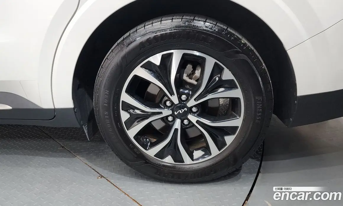 Kia Carnival 2022 2.2 автомат (гидро), фото 6