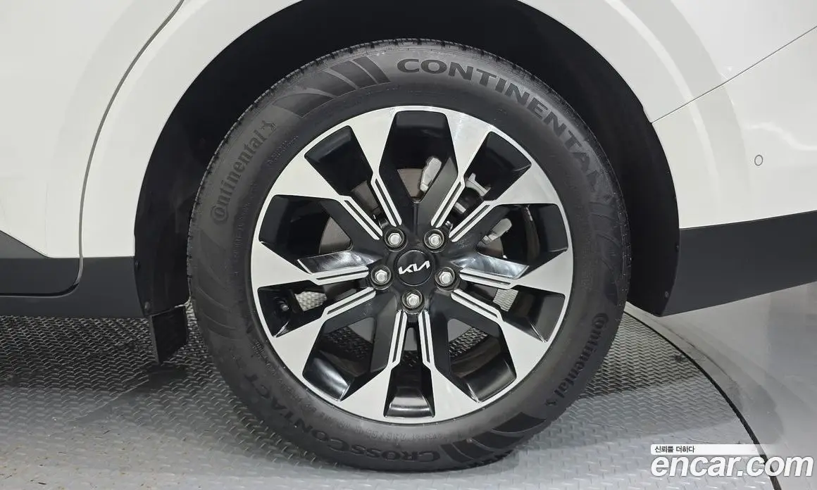 Kia Carnival 2023 3.5 автомат (гидро), фото 7