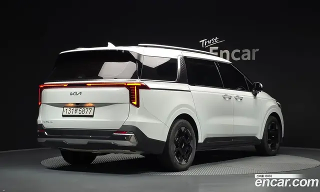 Kia Carnival 2024 2.2 автомат (гидро), миниатюра 2