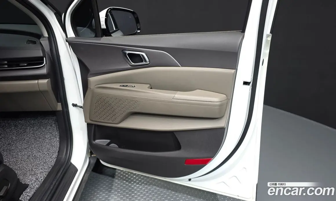 Kia Carnival 2024 2.2 автомат (гидро), фото 15