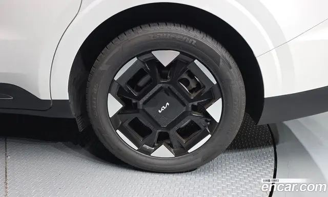 Kia Carnival 2024 2.2 автомат (гидро), миниатюра 7