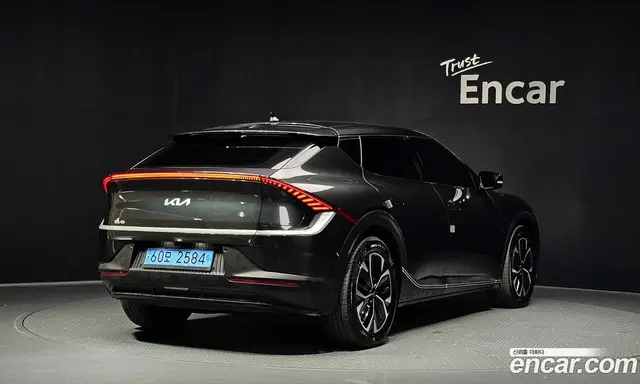 Kia EV6 2022 0.1 автомат (гидро), миниатюра 2 Kia EV6 2022 0.1 автомат (гидро), миниатюра 2