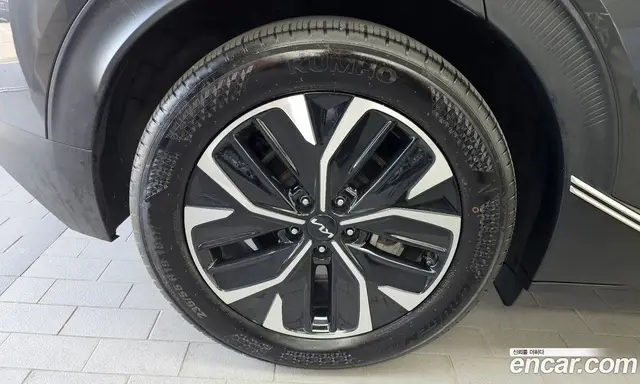 Kia EV6 2022 0.1 автомат (гидро), миниатюра 5 Kia EV6 2022 0.1 автомат (гидро), миниатюра 5