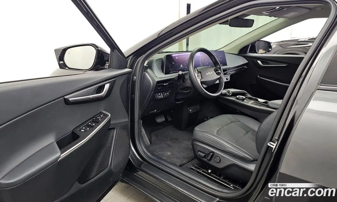 Kia EV6 2022 0.1 автомат (гидро), фото 10 Kia EV6 2022 0.1 автомат (гидро), фото 10