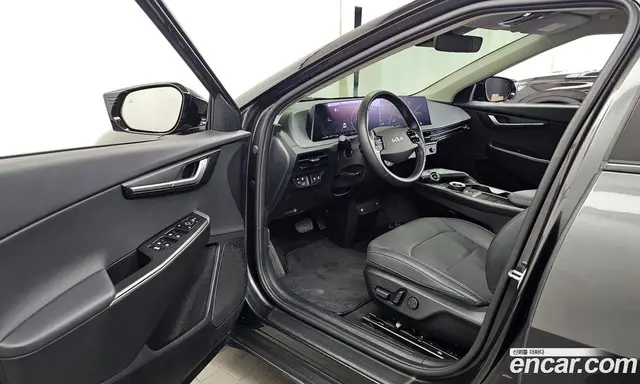 Kia EV6 2022 0.1 автомат (гидро), миниатюра 10 Kia EV6 2022 0.1 автомат (гидро), миниатюра 10