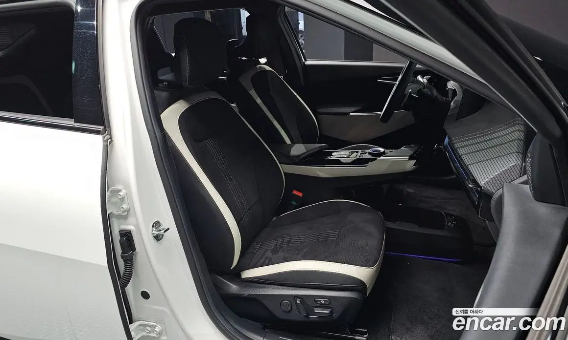 Kia EV6 2022 0.1 автомат (гидро), фото 15