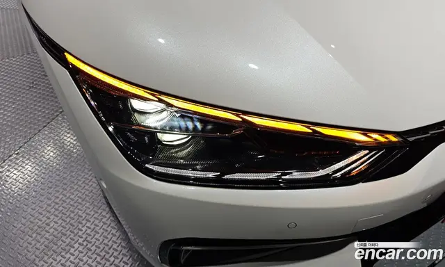 Kia EV6 2022 0.1 автомат (гидро), миниатюра 7