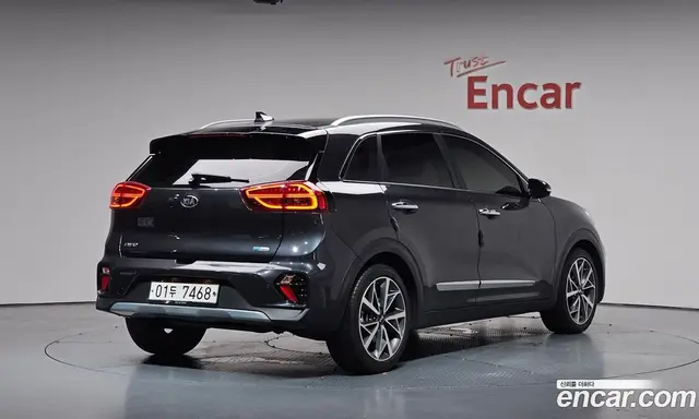 Kia Niro 2019 1.6 автомат (гидро), миниатюра 2