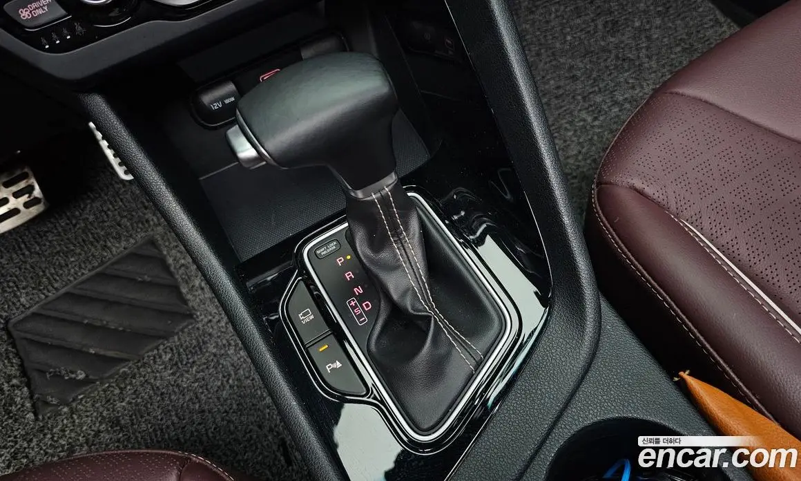 Kia Niro 2019 1.6 автомат (гидро), фото 12