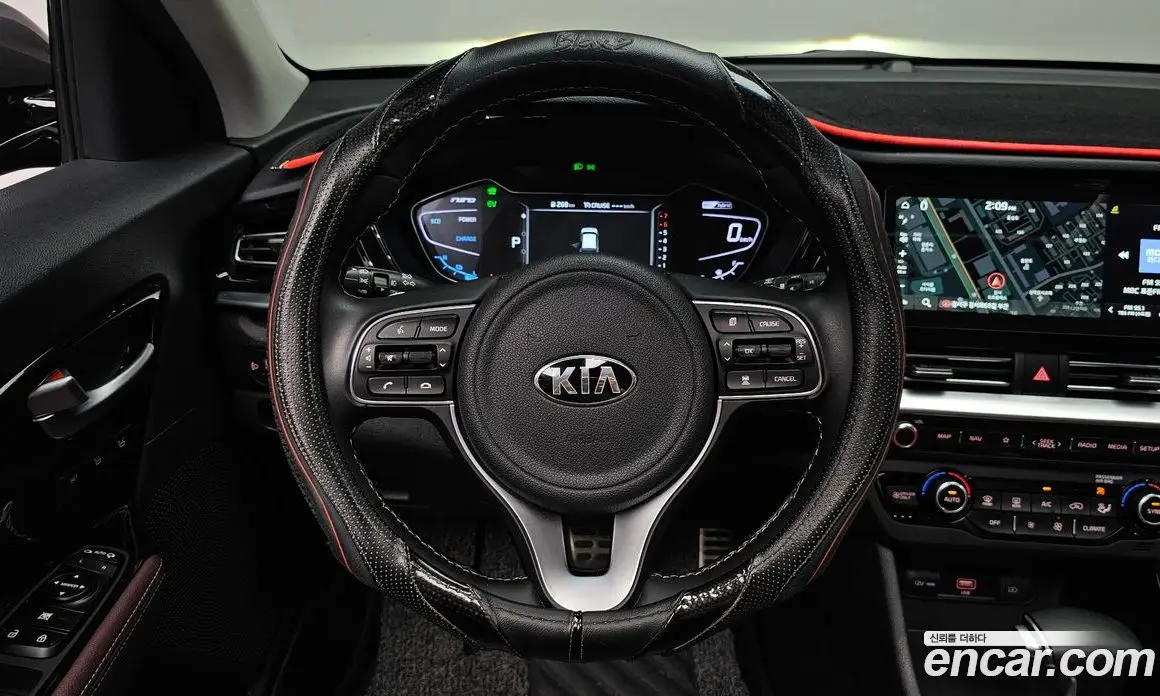 Kia Niro 2019 1.6 автомат (гидро), фото 18