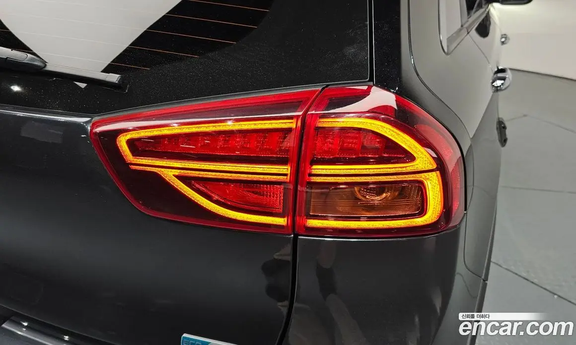 Kia Niro 2019 1.6 автомат (гидро), фото 9