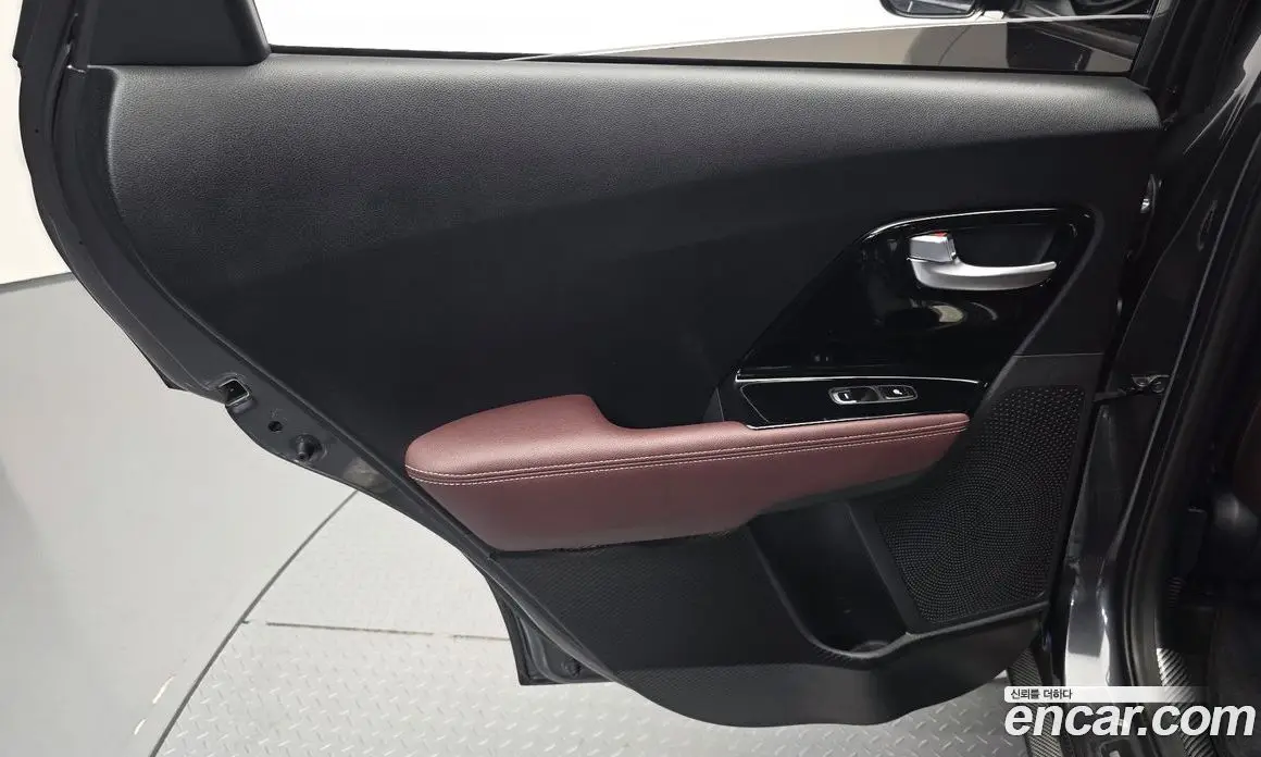 Kia Niro 2019 1.6 автомат (гидро), фото 15