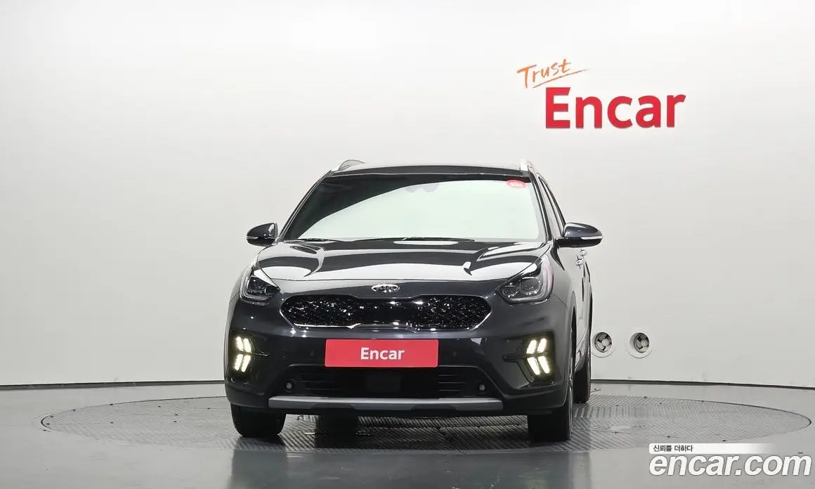 Kia Niro 2019 1.6 автомат (гидро), фото 3